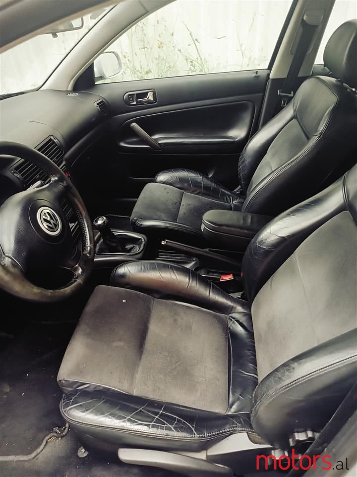 2000' Volkswagen Passat photo #4