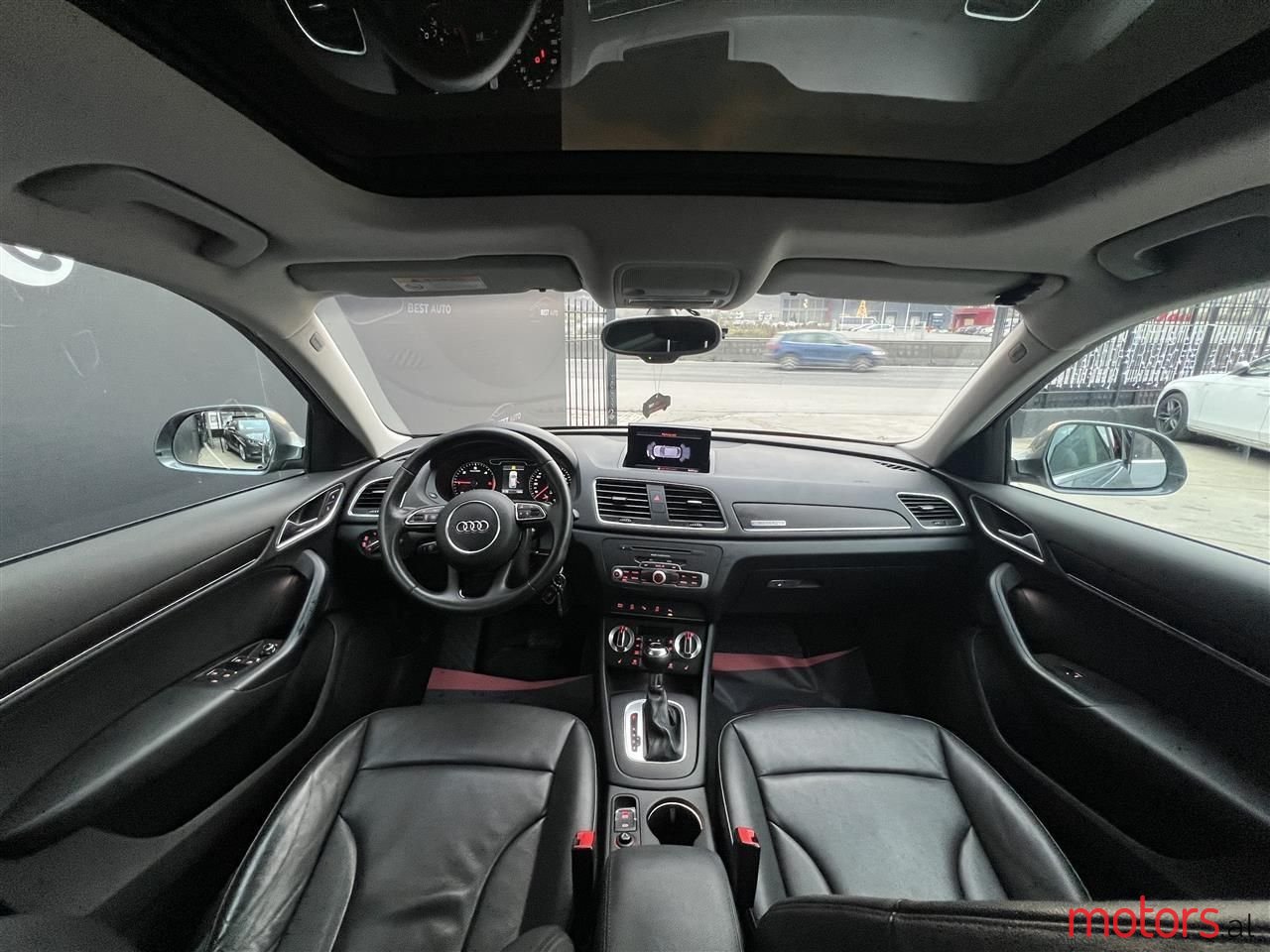 2012' Audi Q3 photo #5