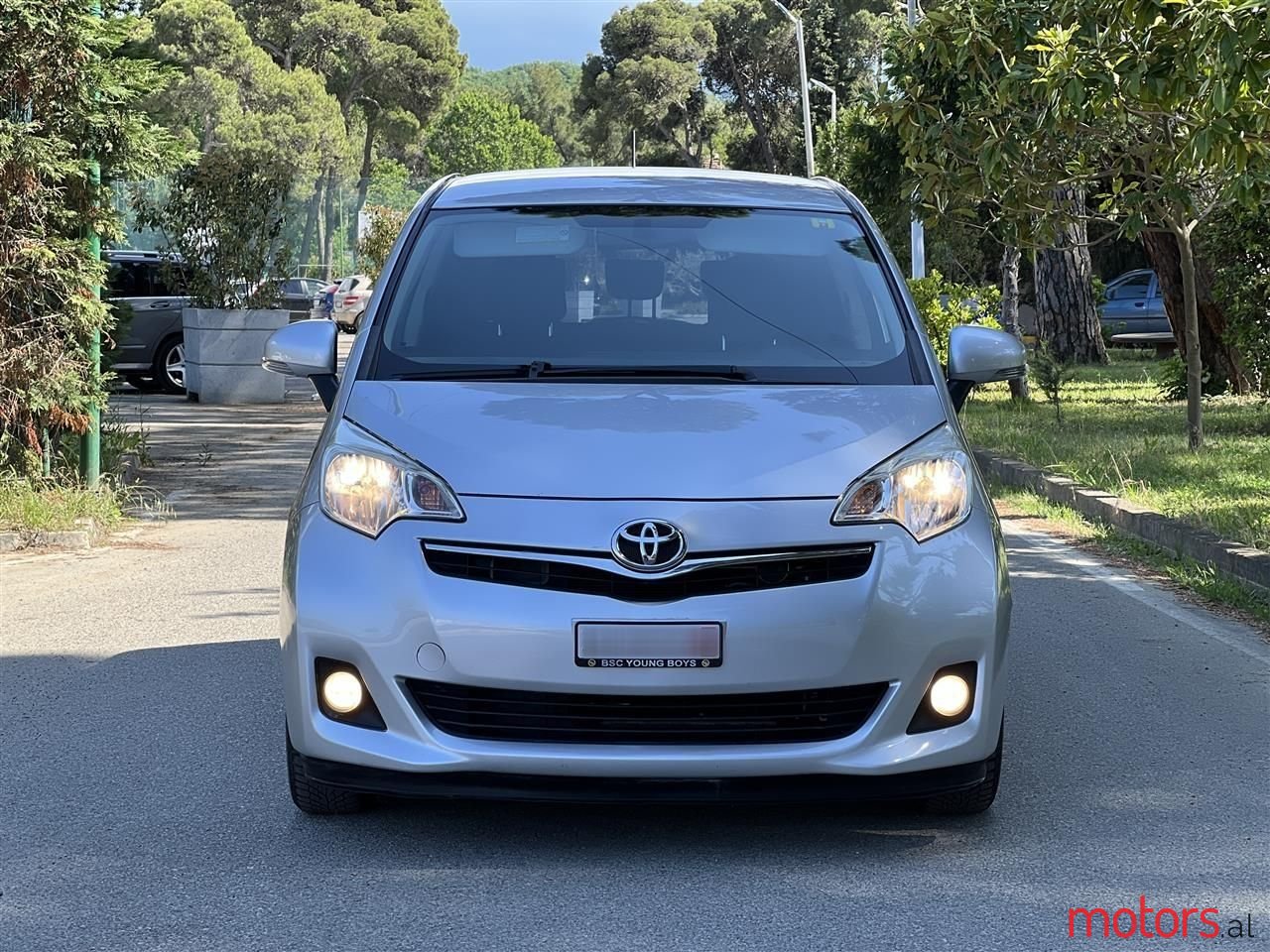 2011' Toyota Verso-S photo #2