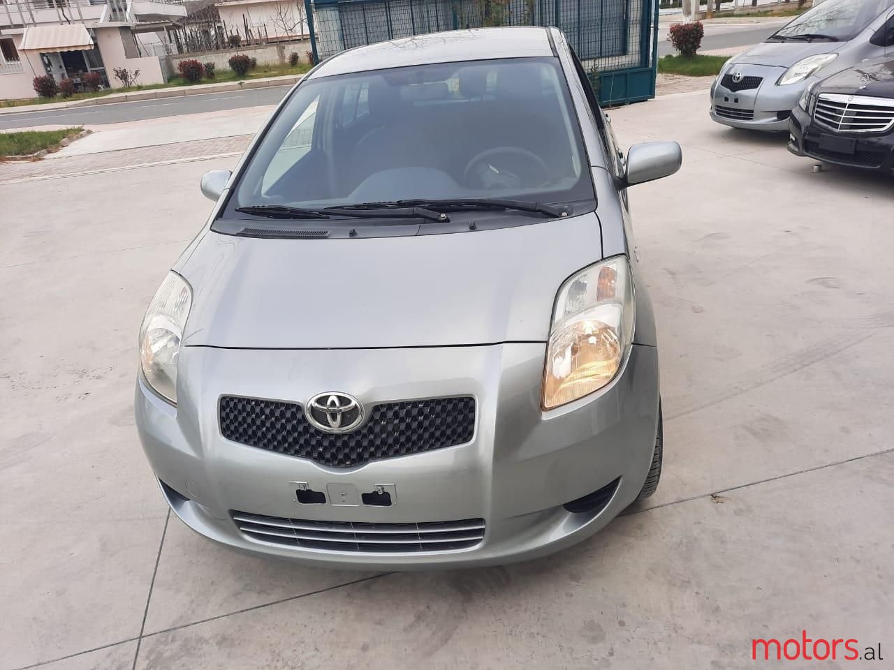 2006' Toyota Yaris photo #1