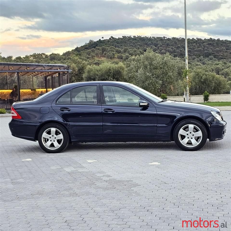 2005' Mercedes-Benz C 200 photo #6