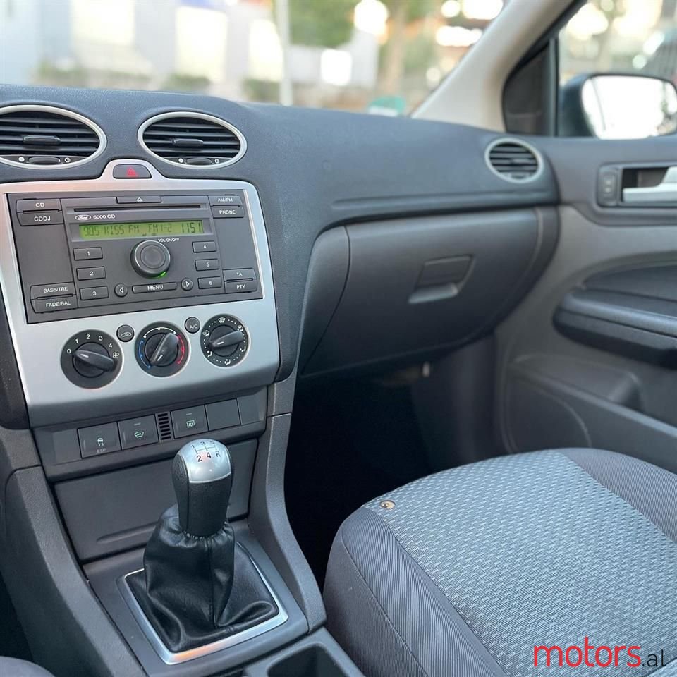 2006' Ford Focus photo #3