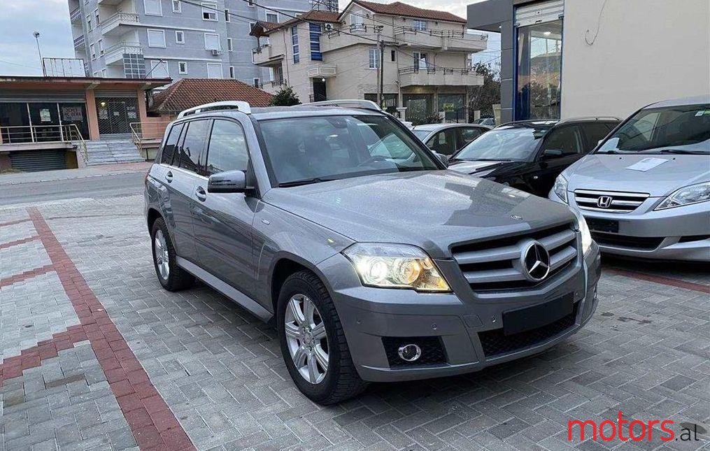 2009' Mercedes-Benz GLK 220 photo #1