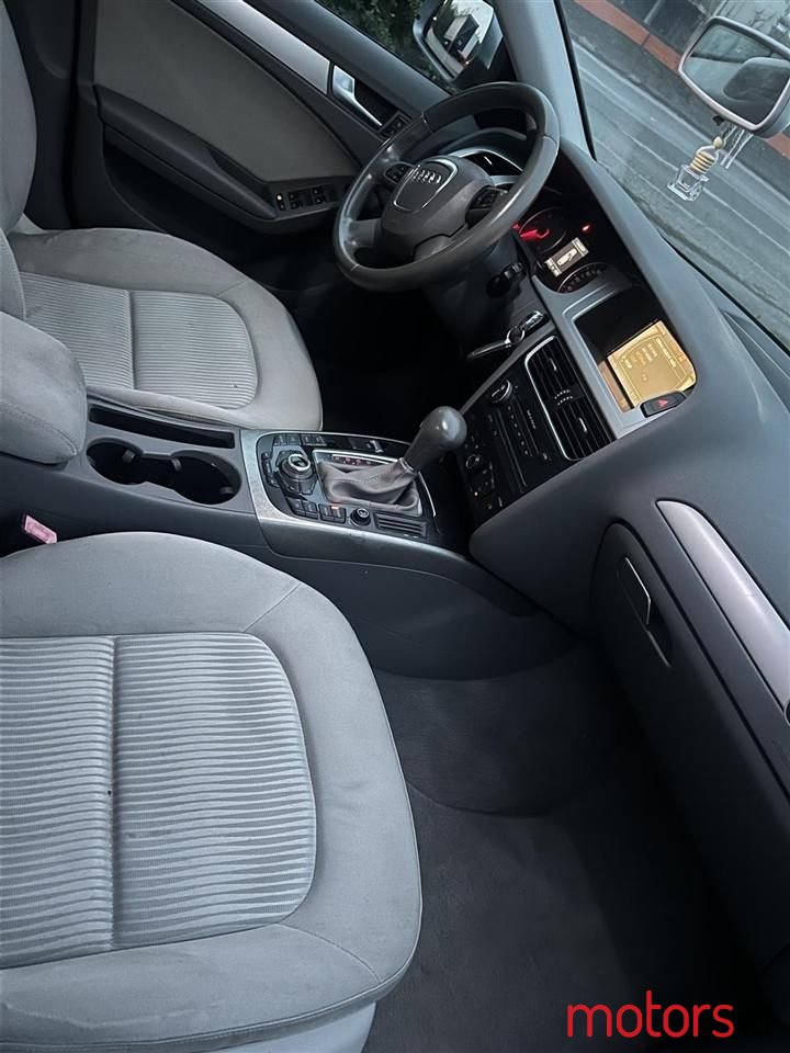 2009' Audi A4 photo #3