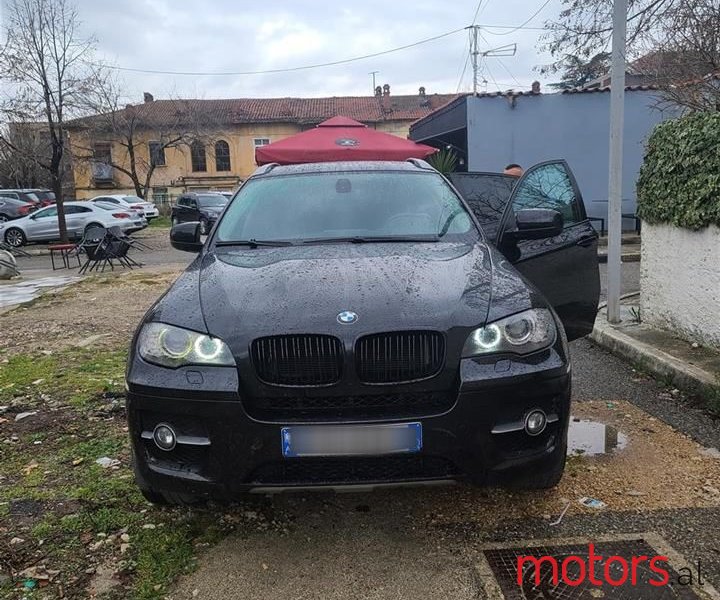 2011' BMW X6 M photo #1