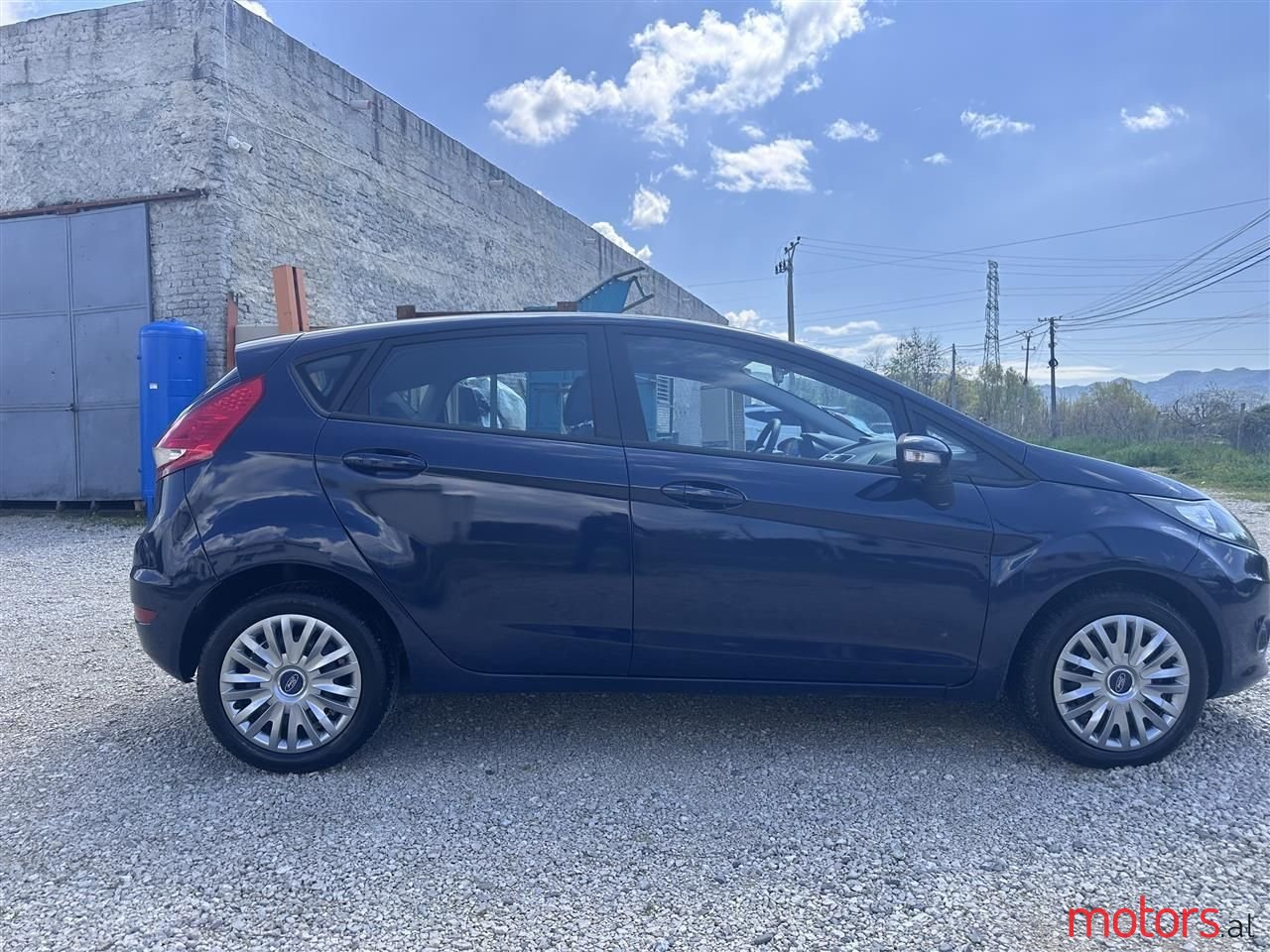 2010' Ford Fiesta photo #2