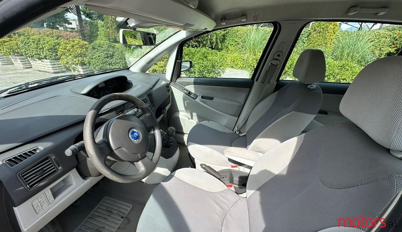 2004' Fiat Idea photo #2