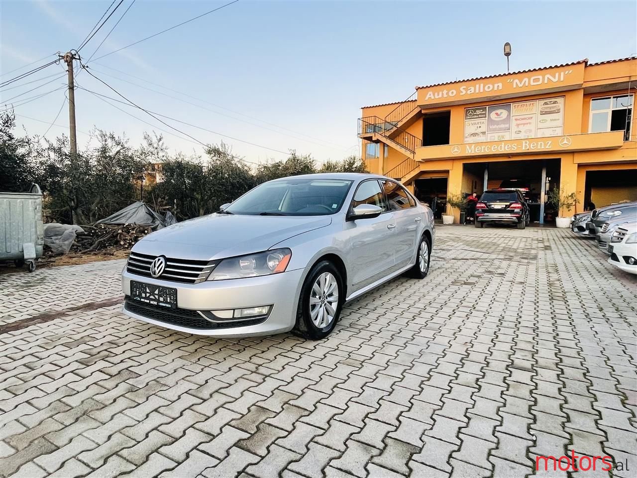 2012' Volkswagen Passat photo #2