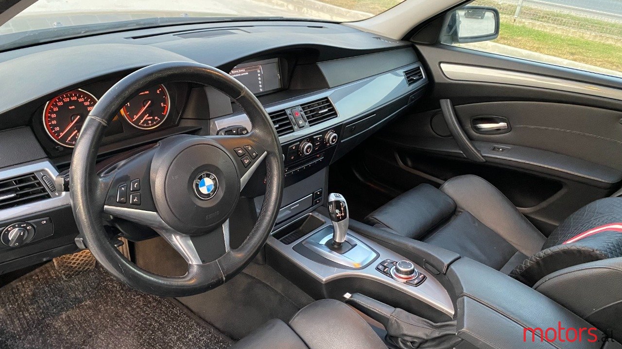 2010' BMW 535 photo #7