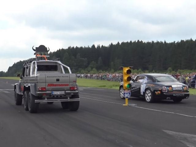 A Mercedes-Benz G63 AMG 6X6 Drag Racing Is As Insane As It Sounds