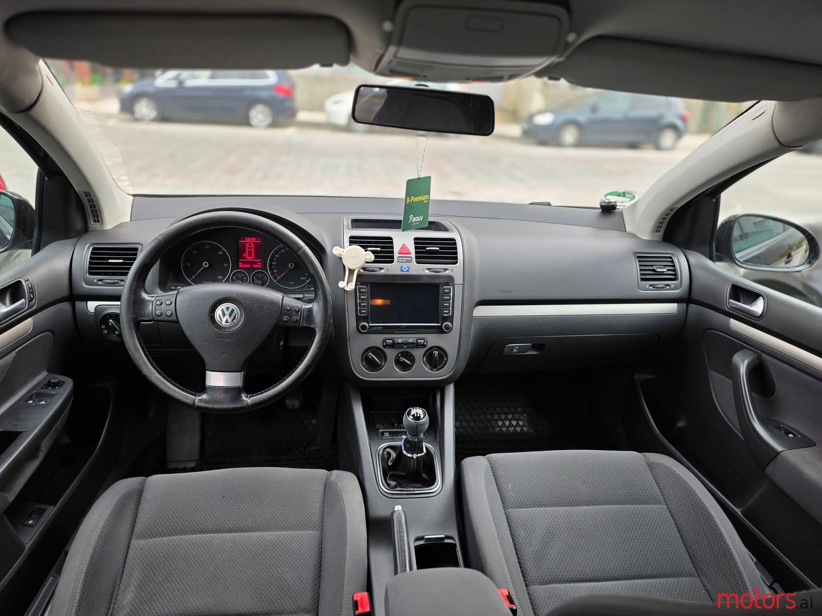 2007' Volkswagen Golf photo #2