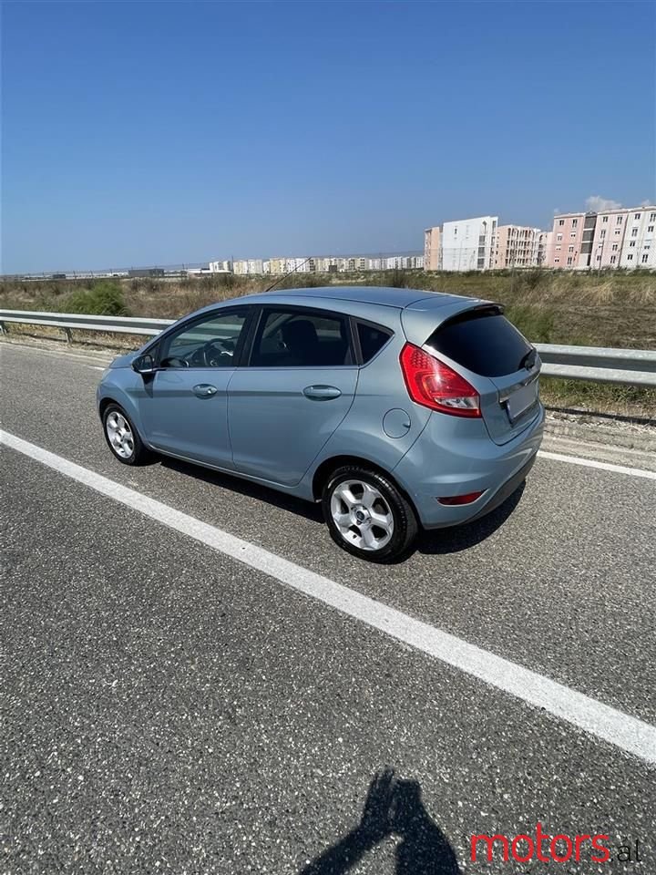 2010' Ford Fiesta photo #4