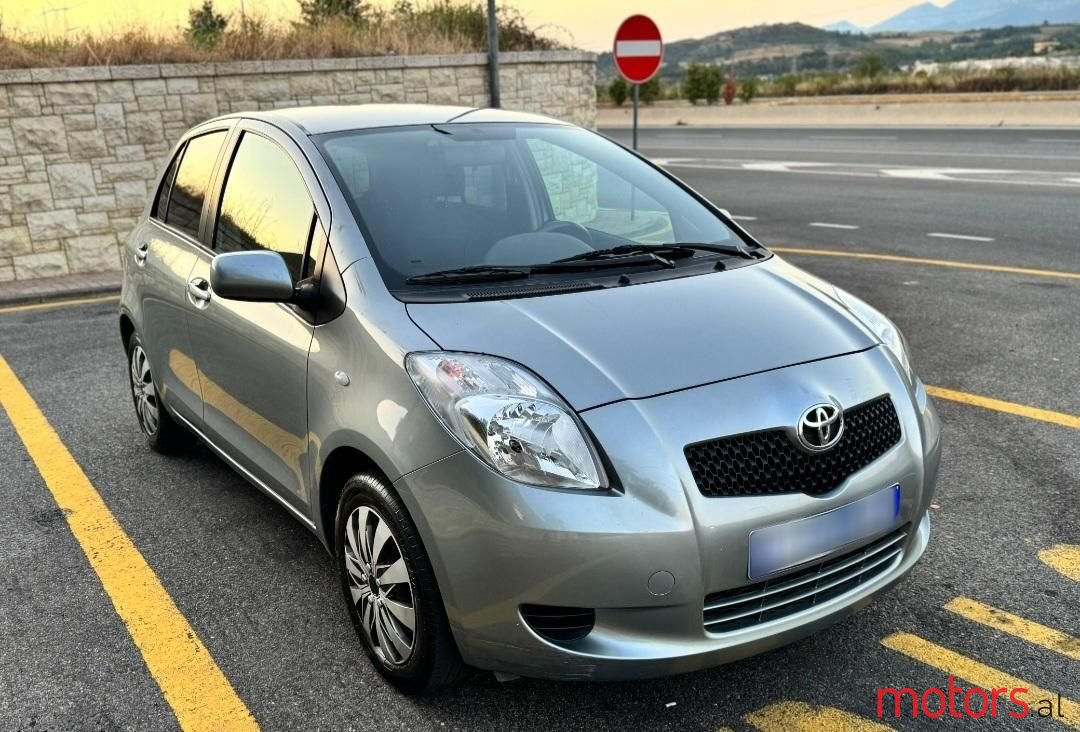 2007' Toyota Yaris photo #4