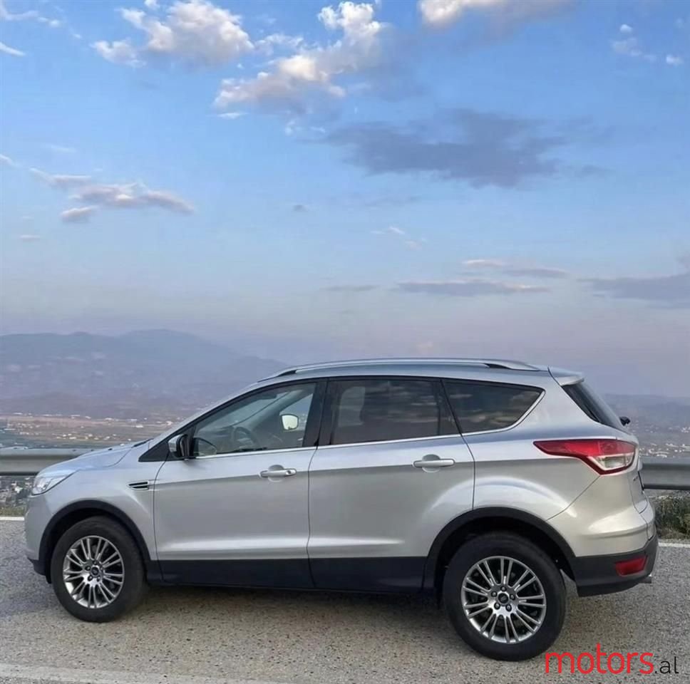 2014' Ford Kuga photo #3