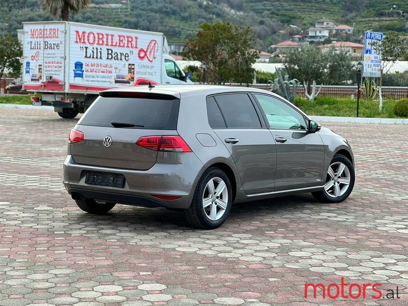 2013' Volkswagen Golf photo #3