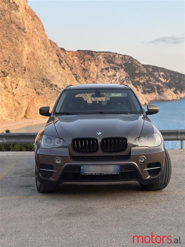 2012' BMW X5 photo #1