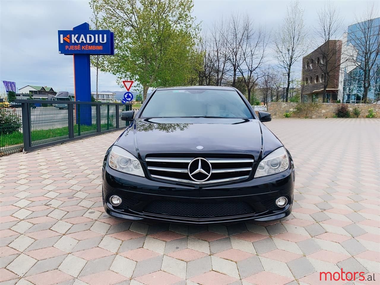 2008' Mercedes-Benz C 320 photo #6