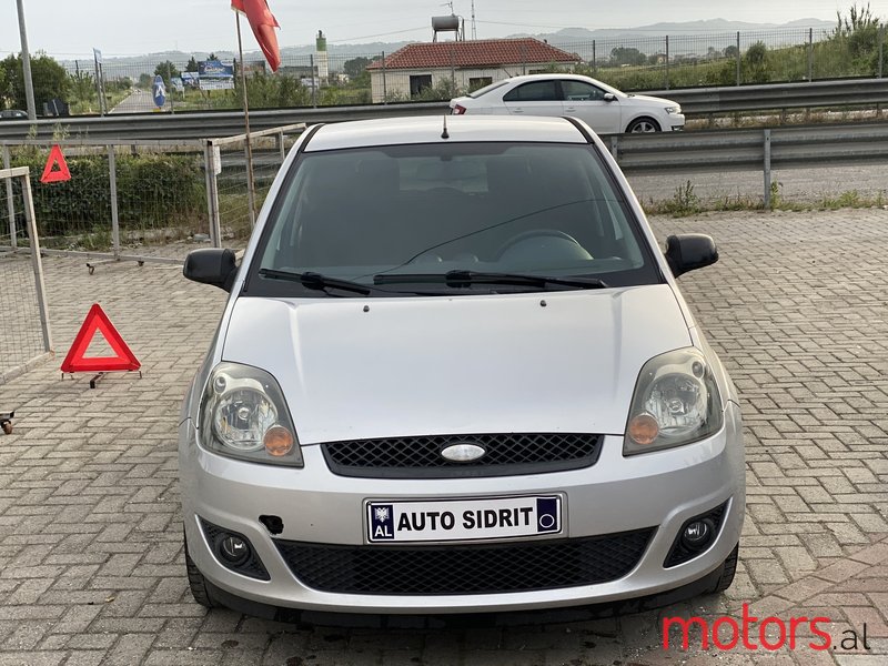 2006' Ford Fiesta photo #1