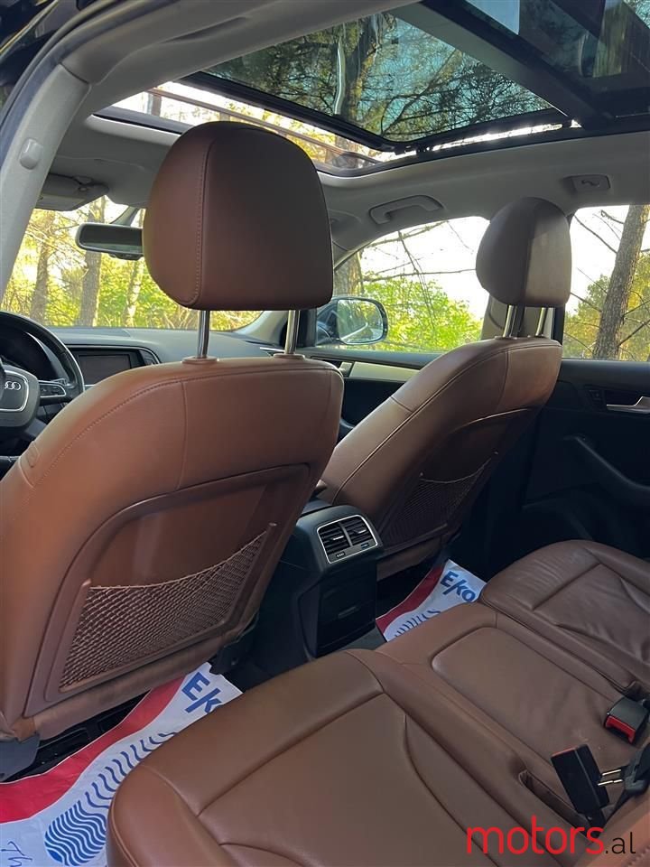 2012' Audi Q5 photo #5