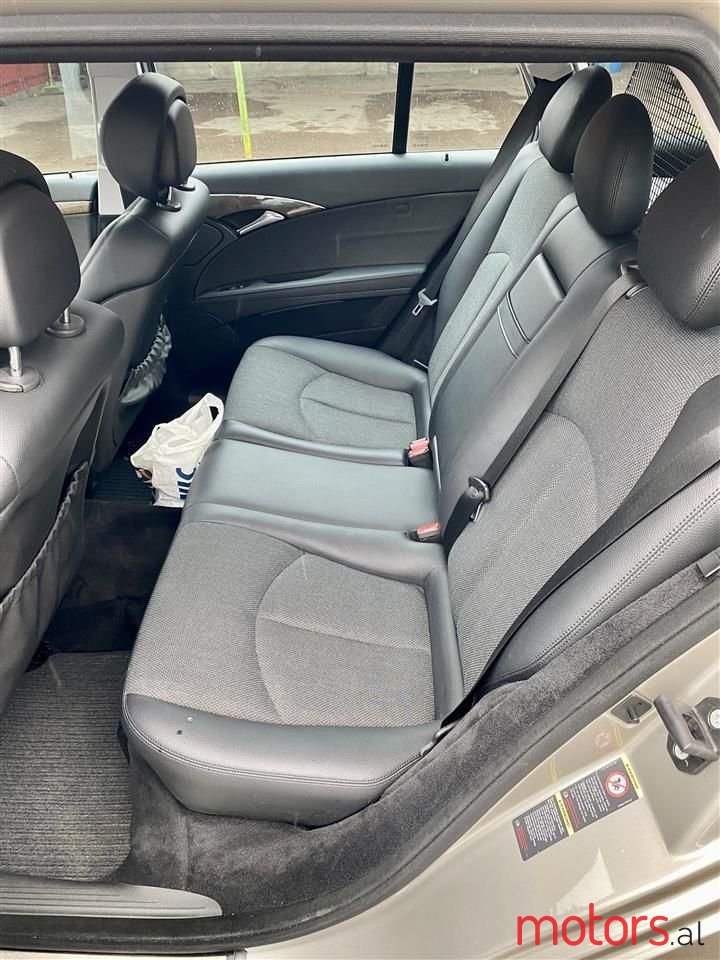 2007' Mercedes-Benz E 200 photo #2