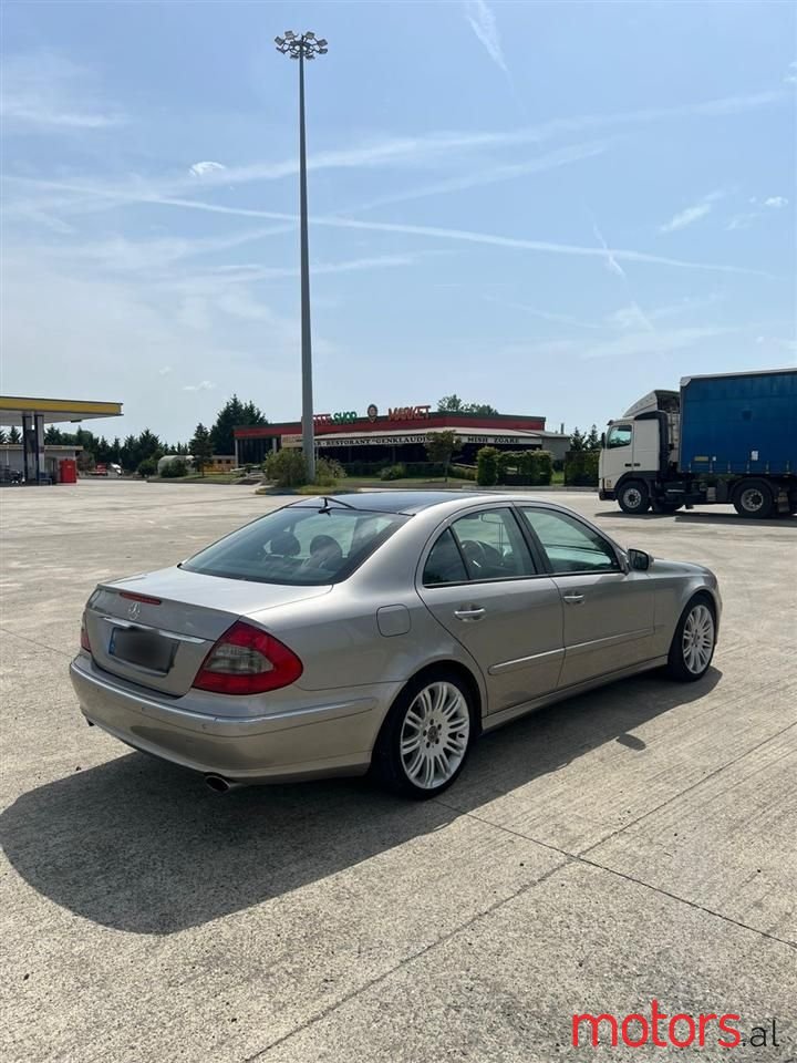 2007' Mercedes-Benz E 280 photo #3