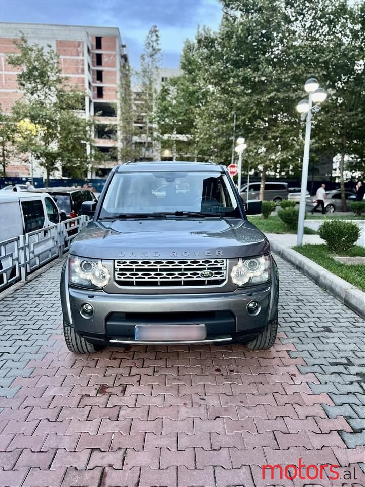 2010' Land Rover Discovery photo #2