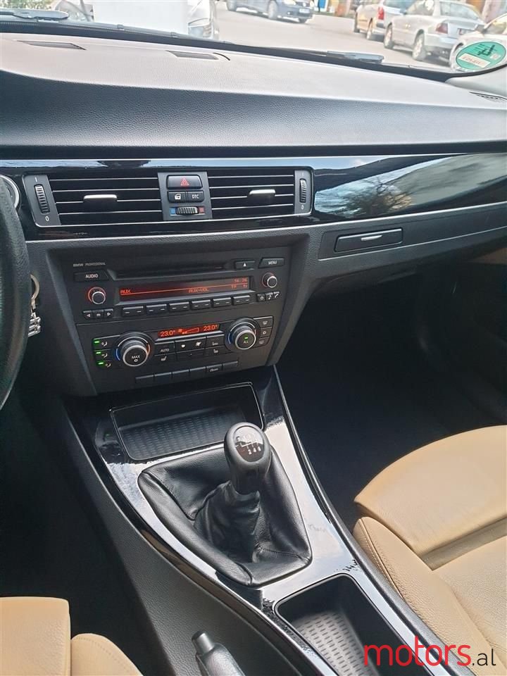 2010' BMW 316 photo #4