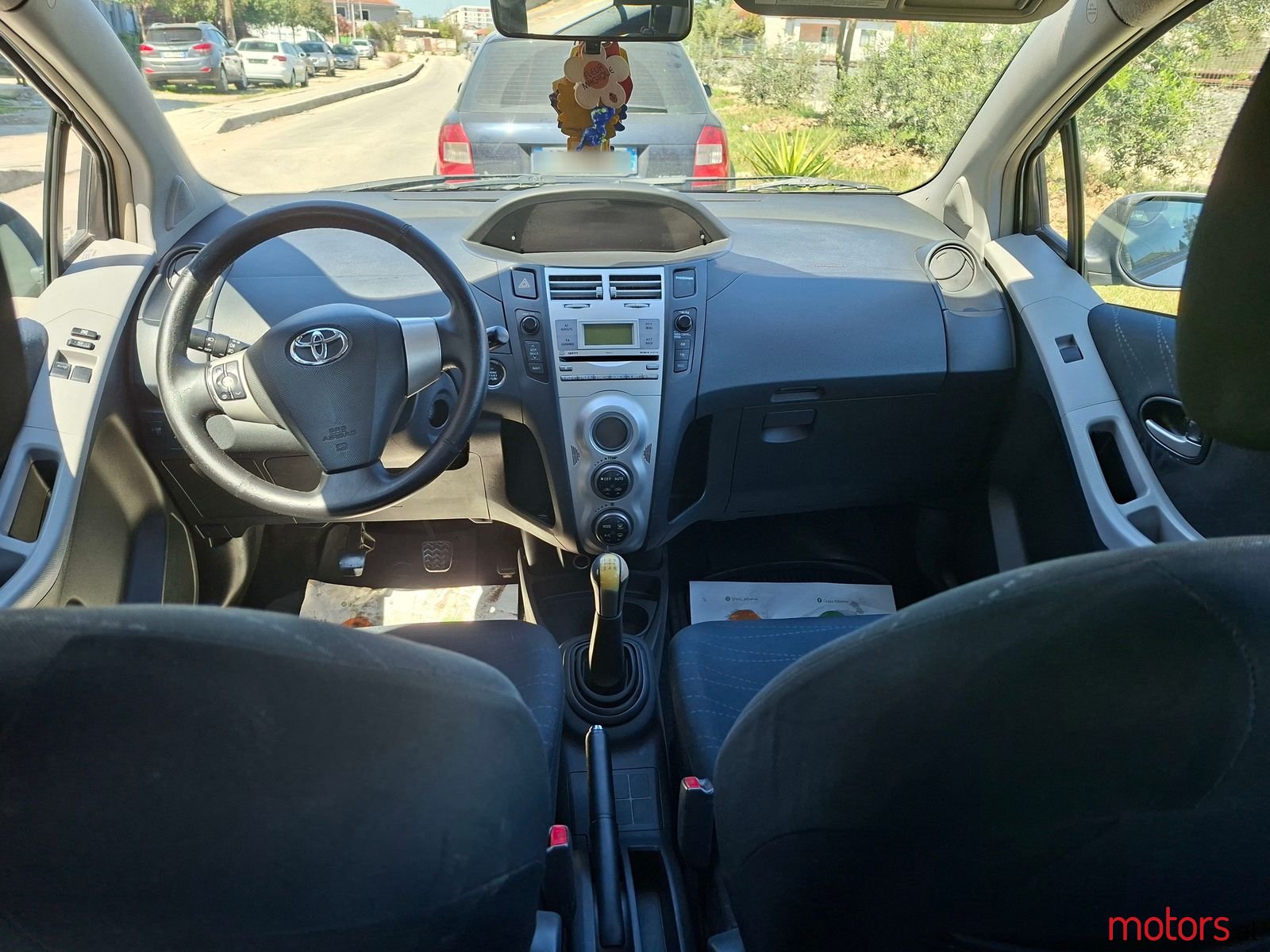 2008' Toyota Yaris photo #6