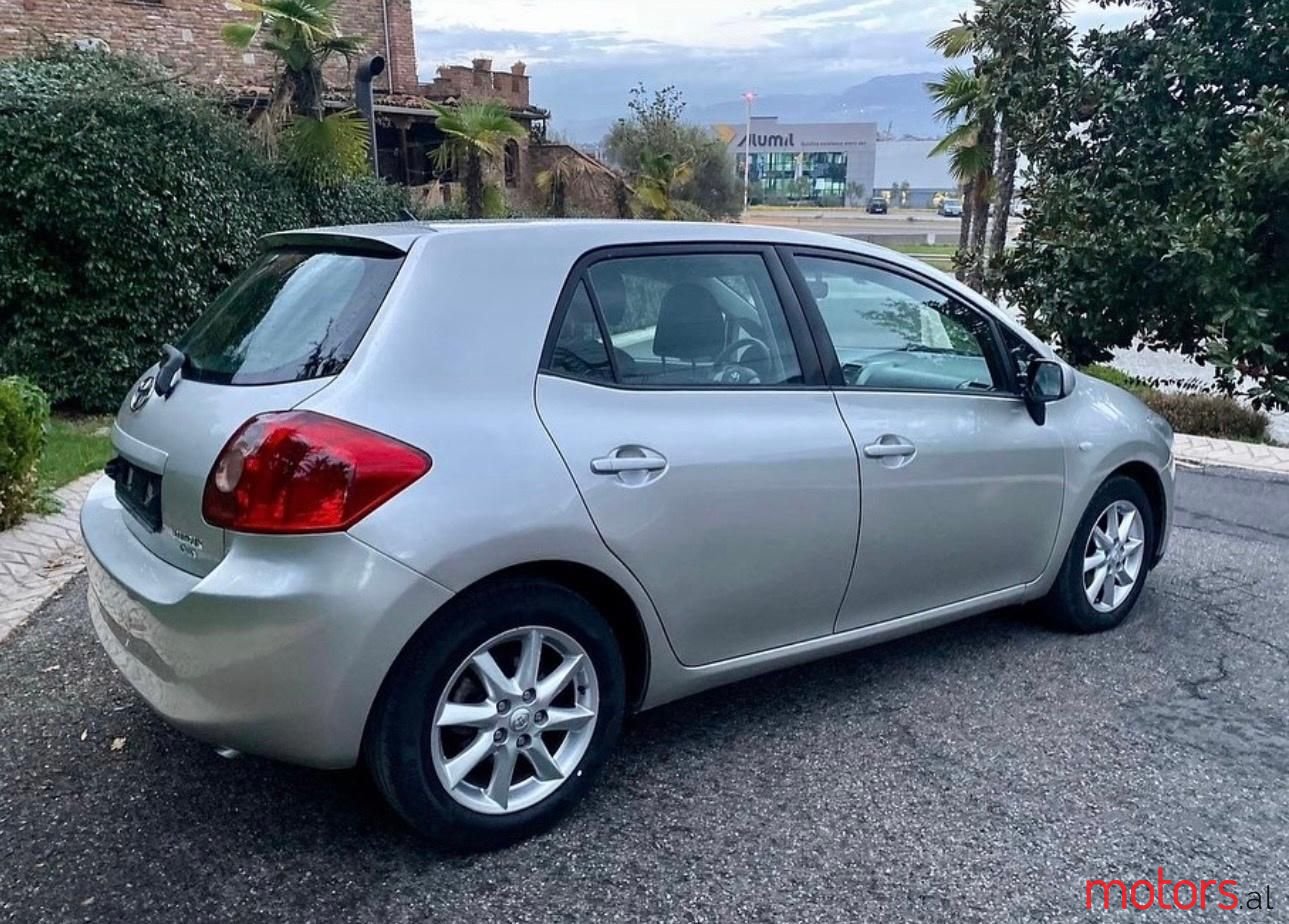 2008' Toyota Auris photo #4