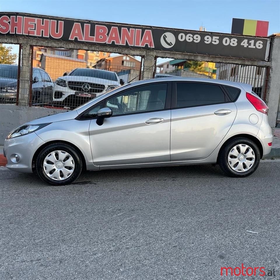 2010' Ford Fiesta photo #1