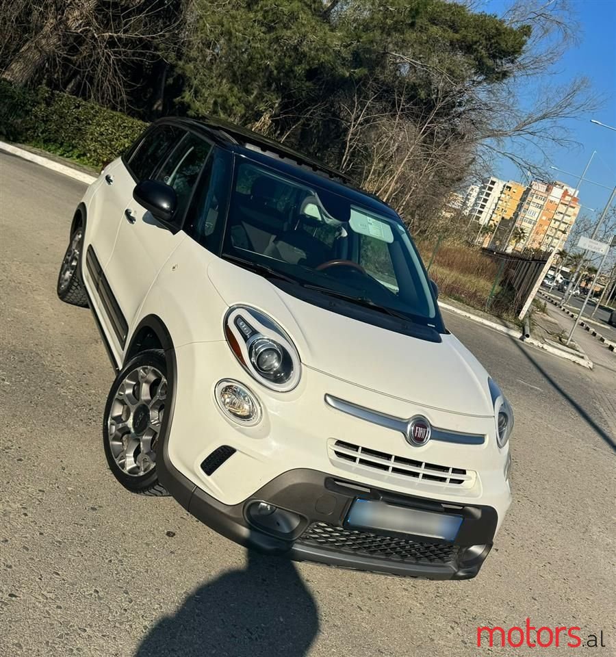 2015' Fiat 500L Trekking photo #3