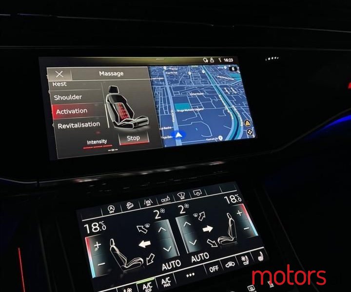 2019' Audi Q8 photo #4