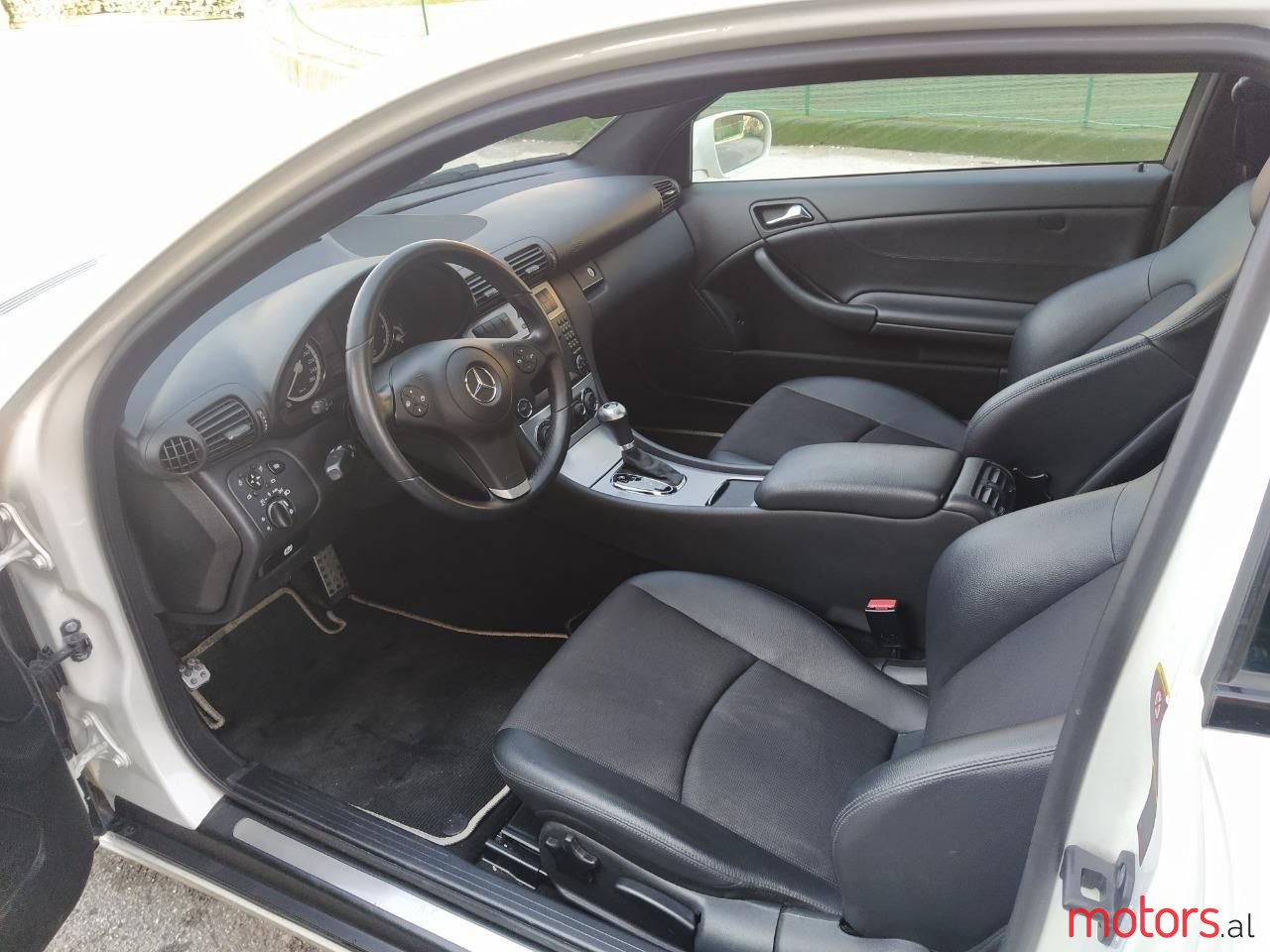 2010' Mercedes-Benz CLC 160 photo #3