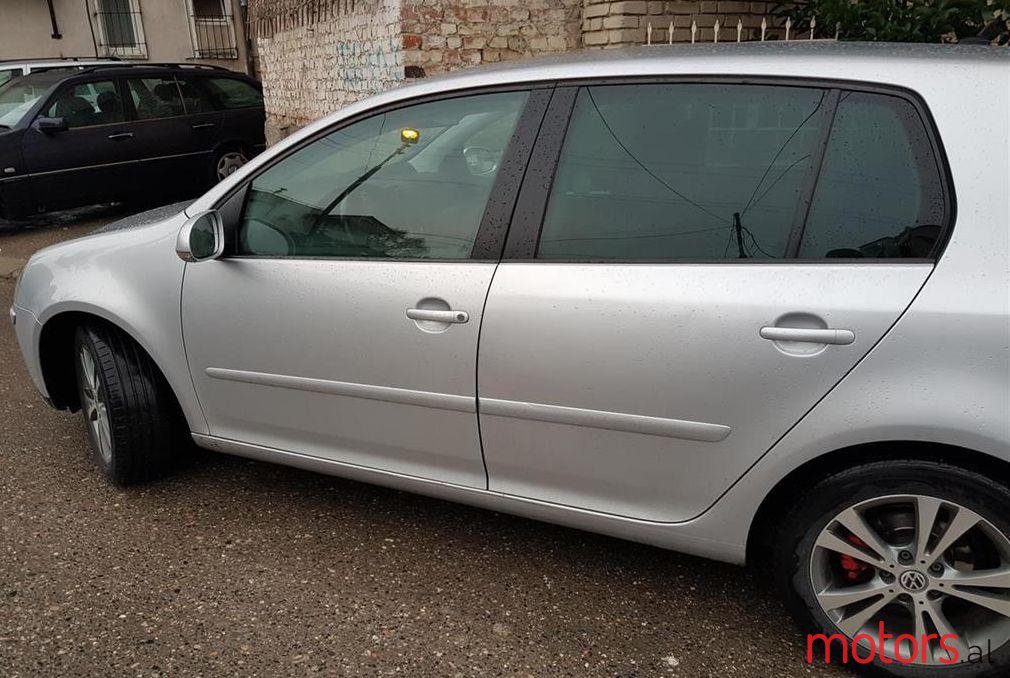 2006' Volkswagen Golf photo #1