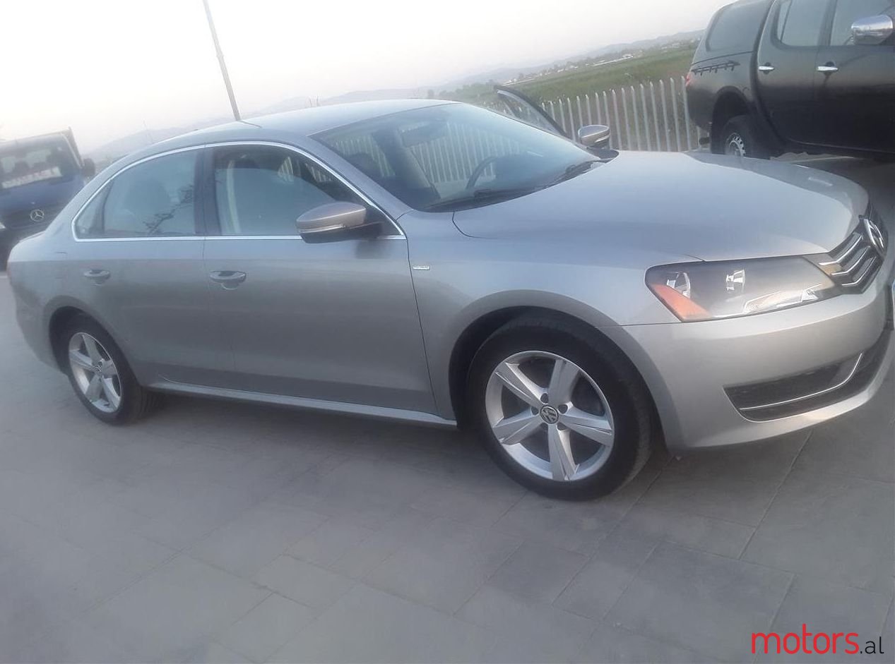 2014' Volkswagen Passat photo #1