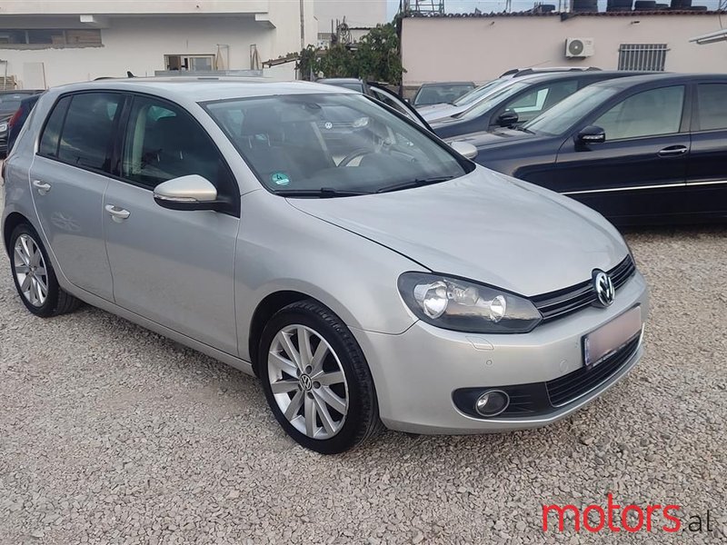 2010' Volkswagen Golf photo #3