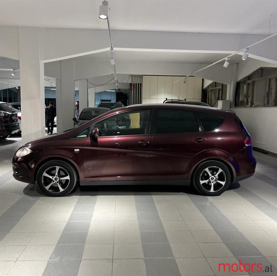 2008' SEAT Altea photo #3