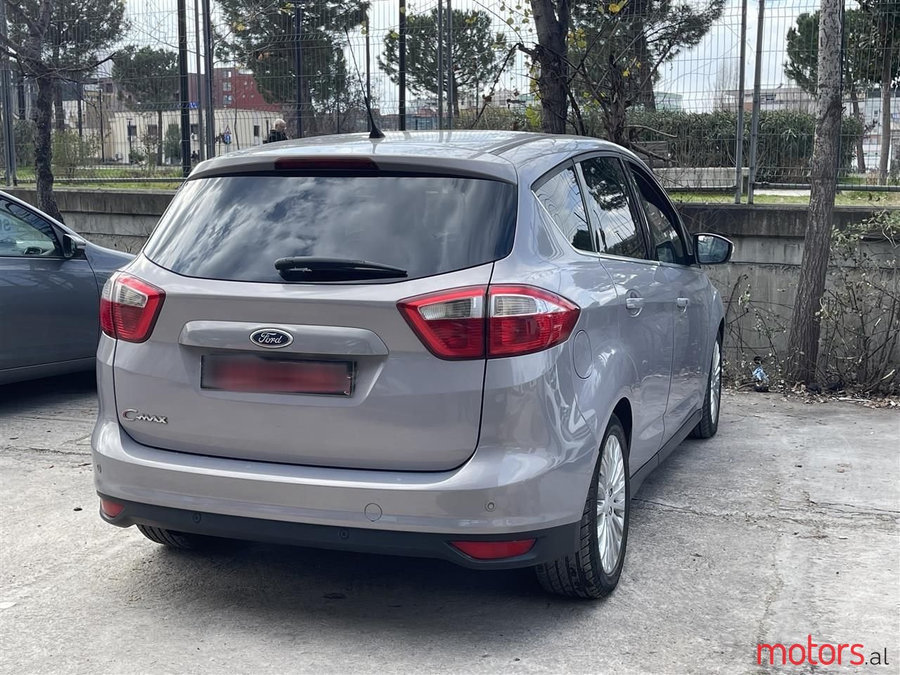 2011' Ford C-MAX photo #3