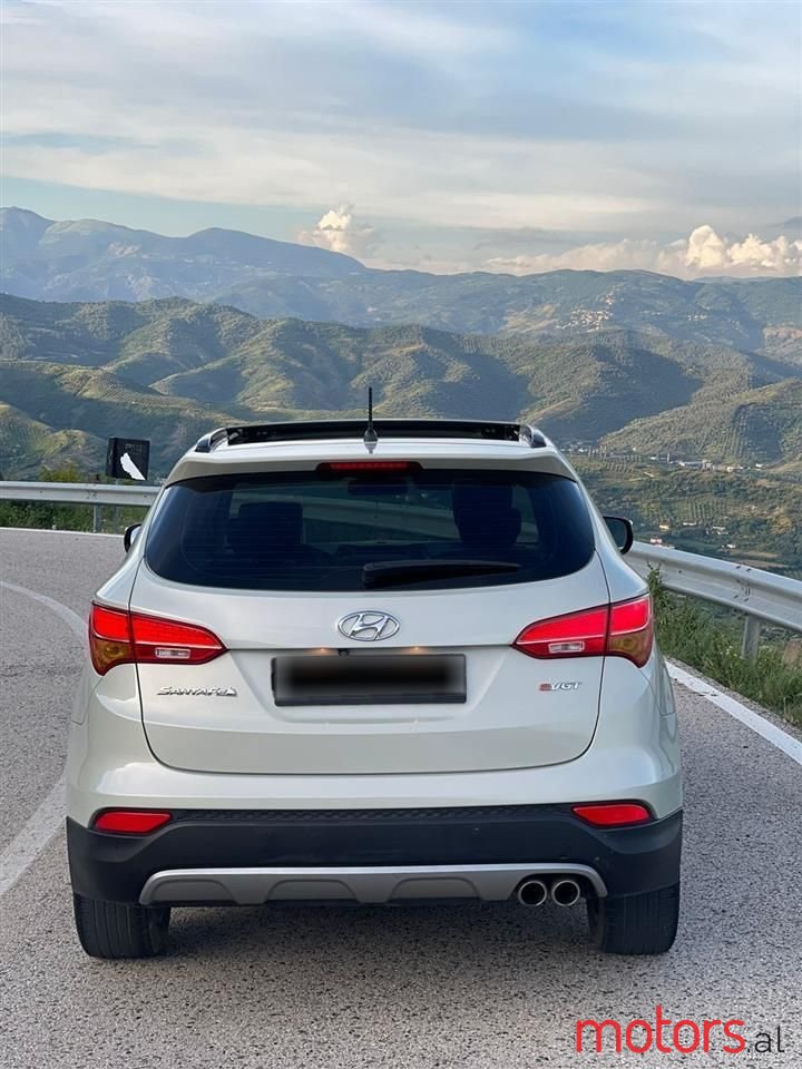 2013' Hyundai Santa Fe photo #6