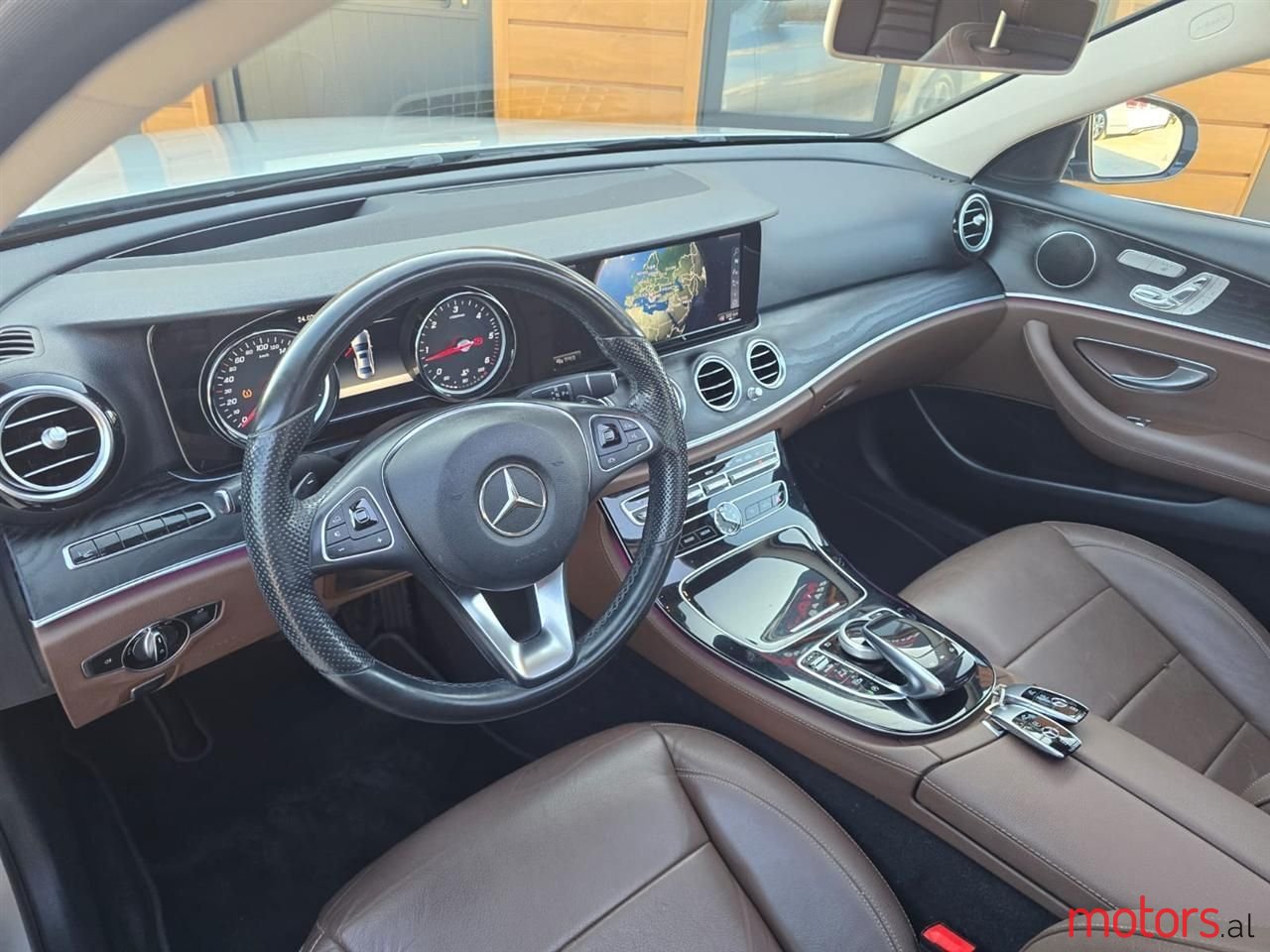 2017' Mercedes-Benz E 220 photo #5