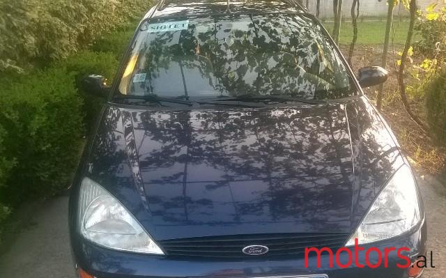 2001' Ford Focus photo #1