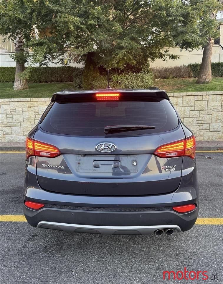 2013' Hyundai Santa Fe photo #4