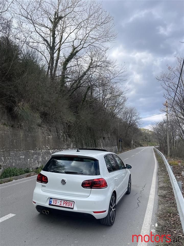 2012' Volkswagen Golf photo #5