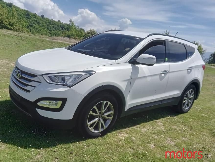 2013' Hyundai Santa Fe photo #1