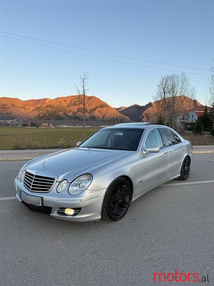 2008' Mercedes-Benz E 230 photo #5