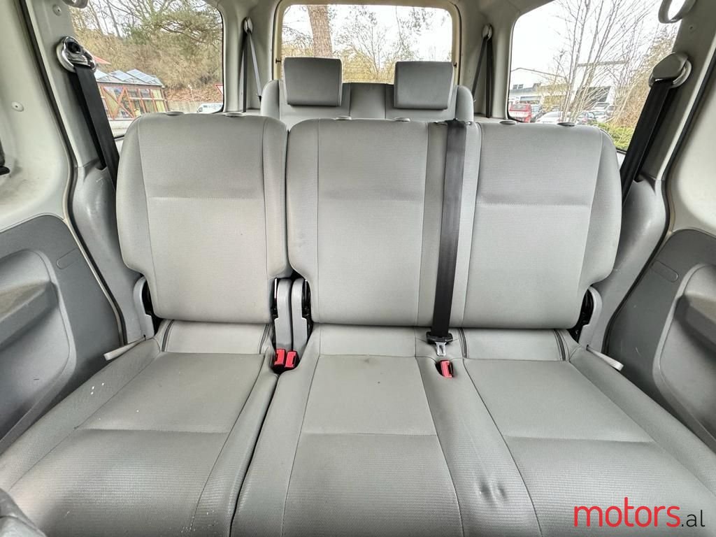 2010' Volkswagen Caddy photo #6