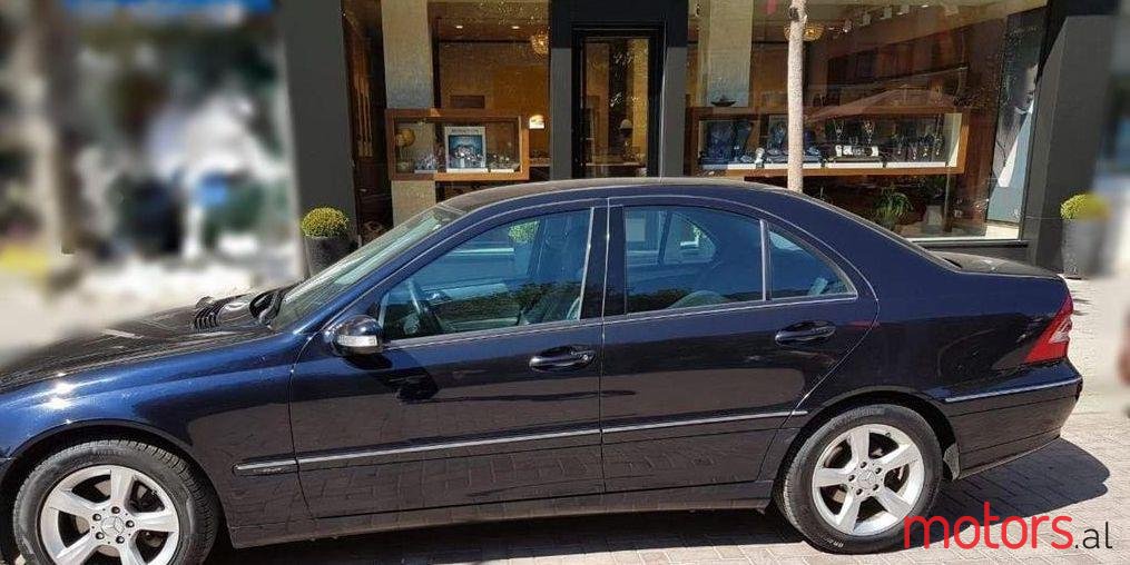 2005' Mercedes-Benz C 220 photo #1
