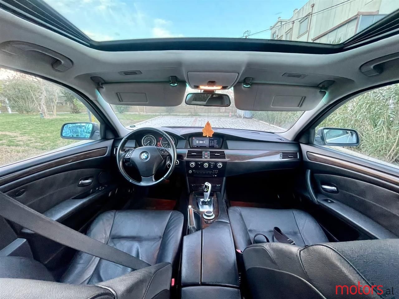 2007' BMW 530 photo #3