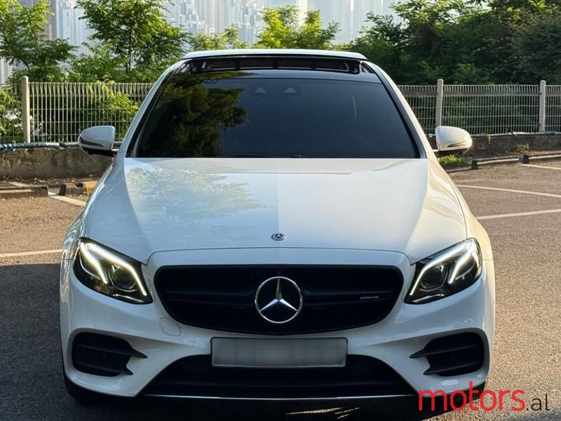 2017' Mercedes-Benz E 350 photo #5
