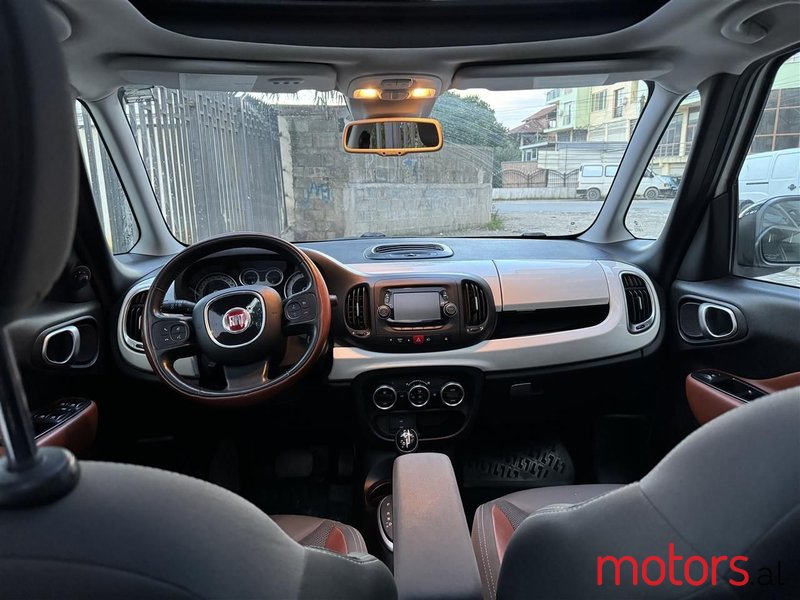 2014' Fiat 500L Trekking photo #4